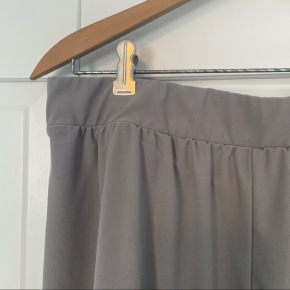 Uniqlo Gray Greenish Gaucho Wide Leg Stretch Flowy Pants Capris Elastic XL - Picture 2 of 12